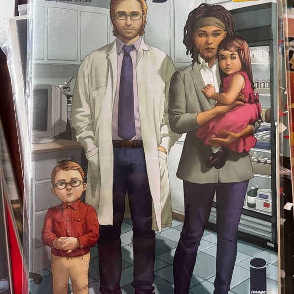 Lot of 10 Comic Books - The Thing, Swamp Thing, Aquaman, Morning Glories, Plasti - Picture 10 of 10